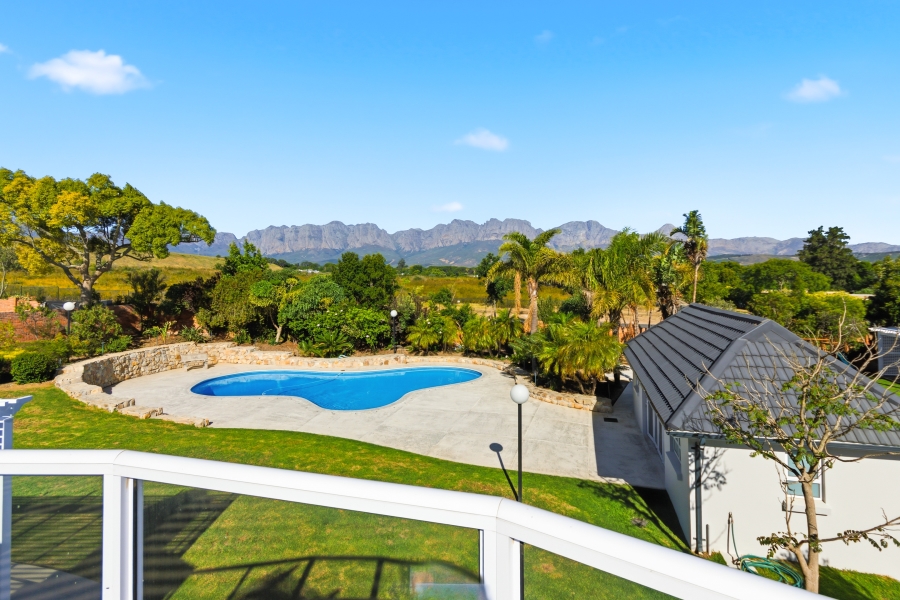 4 Bedroom Property for Sale in Golden Hill Western Cape